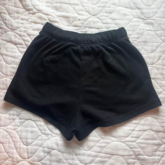 Old Navy Black Shorts - Picture 2 of 4